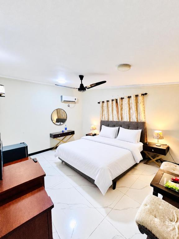 Waves Guest House Clifton Khi